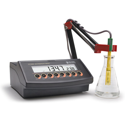 HI2300微電腦EC-TDS-NaCI-°C測(cè)定儀